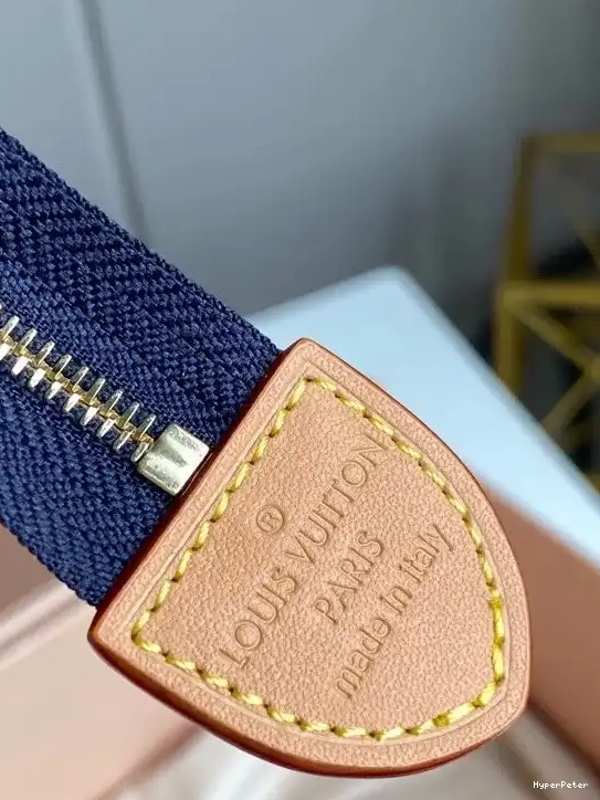 TOILETRY 1854 26 POUCH VUITTON SINCE LOUIS 0612